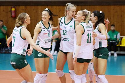 Ο Παναθηναϊκός νίκησε και στη Θεσσαλονίκη τον ΠΑΟΚ και συνεχίζει να οδηγεί την κούρσα της Volley League γυναικών