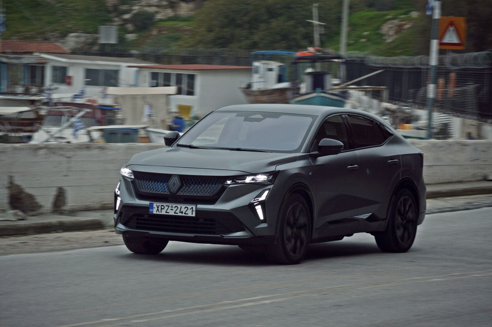 Οδηγούμε το Renault Rafale E-Tech στην κορυφαία έκδοση- Ο δυναμισμός και η τεχνολογία όπως θα έπρεπε να είναι στα SUV