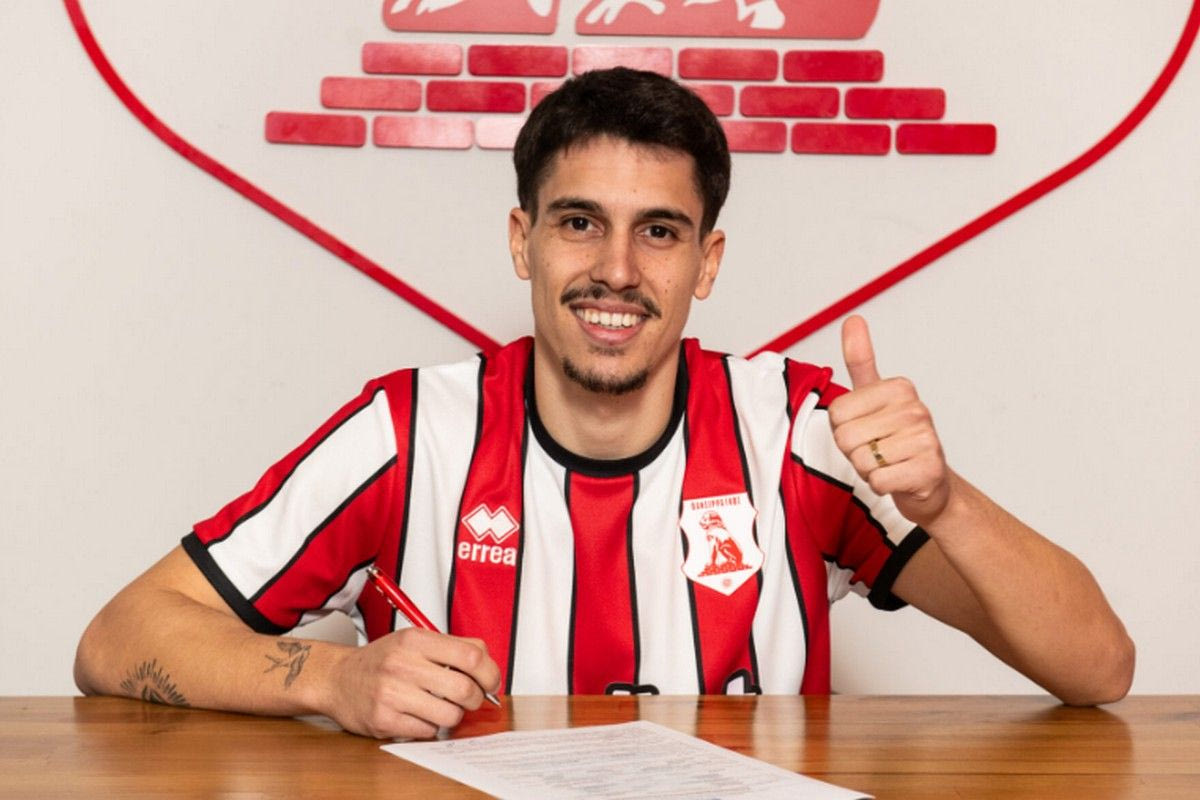 Στον Πανσερραϊκό o Γιώργος Μαρίνος