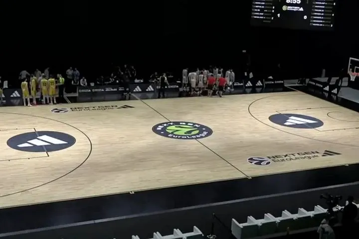 NextGen EuroLeague: Ξανάρχισε το ματς Μονακό – Άρης μετά τη διακοπή, λόγω των βομβαρδισμών