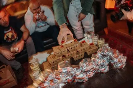 3 Days Break Vol.5: Είδαμε το μεγάλο ντέρμπι ΑΕΚ-Ολυμπιακός τρώγοντας Goody’s Burger House στα Ζαγοροχώρια