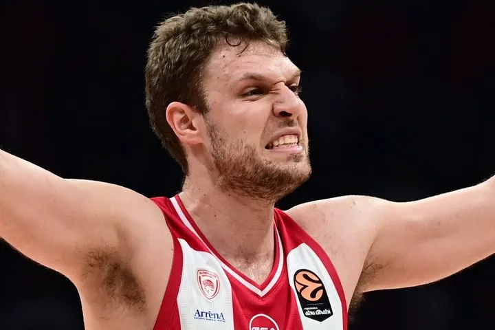 Αλύγιστος ο Ολυμπιακός, νίκησε και τον Ερυθρό Αστέρα και κοιτάζει ακόμη και την κορυφή της EuroLeague