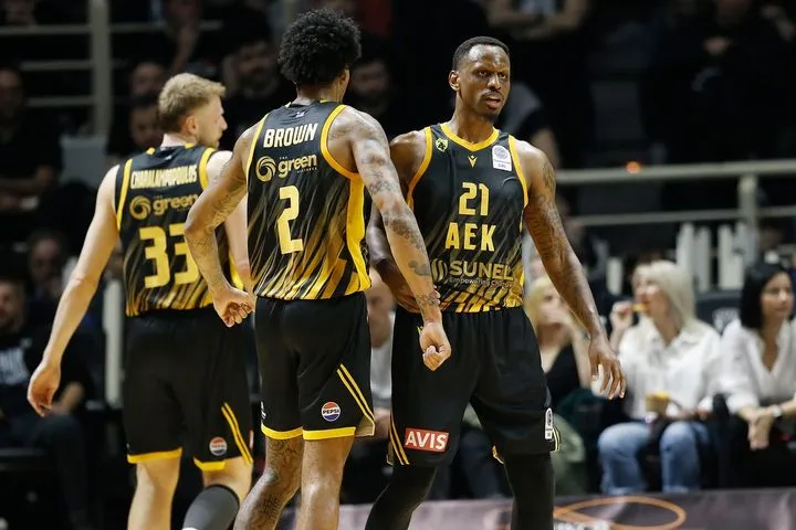 Τα highlights από την μεγάλη νίκη της ΑΕΚ κόντρα στον ΠΑΟΚ στη Θεσσαλονίκη