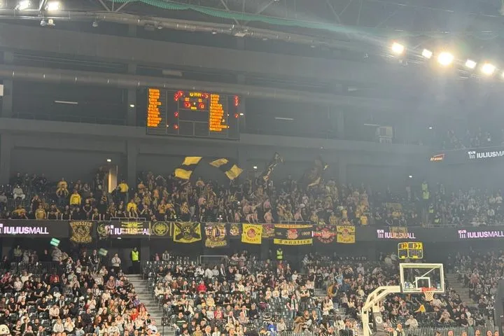 Κλουζ – Άρης Betsson: Περισσότεροι από 500 φίλοι της ελληνικής ομάδας στην κατάμεστη BT Arena