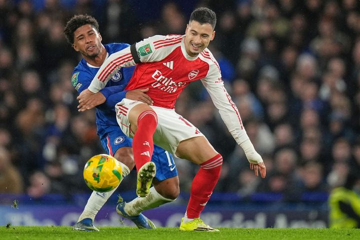 Αθλητικές μεταδόσεις: Πού θα δείτε τα Άρσεναλ – Τσέλσι, Μπολόνια – Μίλαν και τα άλλα ματς της ημέρας