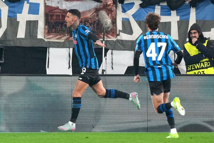 Τρελή πρόκριση για την Αταλάντα στους 16 του Champions League με buzzer-beater στο 90+8' κόντρα στην Ντόρτμουντ