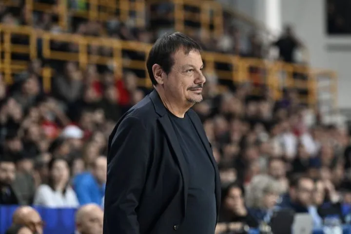 Αταμάν: "Αν χάναμε, θα έρχονταν περισσότεροι δημοσιογράφοι στη Συνέντευξη Τύπου"