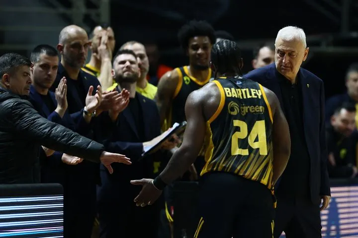 Ένταση και αποδοκιμασίες για τον Μπάρτλεϊ στην Πυλαία στο φινάλε του ΠΑΟΚ - ΑΕΚ