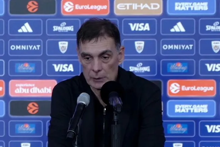 Μπαρτζώκας: “Οι παίκτες παίρνουν τις αποφάσεις, αλλά δεν μπορώ να παραπονεθώ για αυτό”