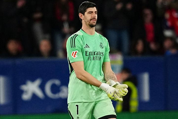 Τσιλαβέρτ κατά Κουρτουά: “Μιλάει για αξίες και έκλεψε τη γυναίκα του Ντε Μπρόινε”