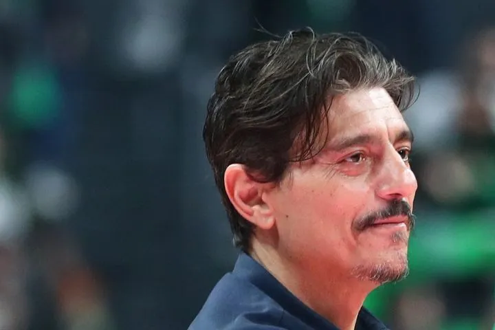 Η πρώτη αντίδραση του Δημήτρη Γιαννακόπουλου μετά την ήττα του Παναθηναϊκού AKTOR από την Παρί