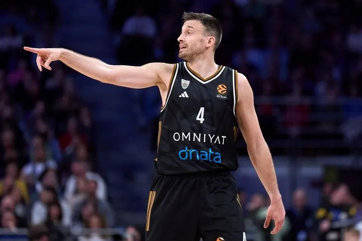 Αλέκσα Αβράμοβιτς: Τραυματίστηκε στο ματς Dubai BC – Μπόσνα, αμφίβολος για τους αγώνες με τη Σερβία
