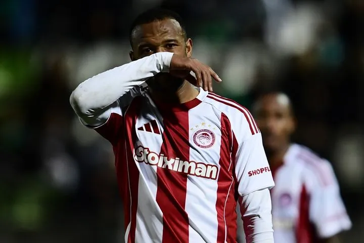 O Ολυμπιακός δεν βρίσκει λύσεις και εκπέμπει SOS