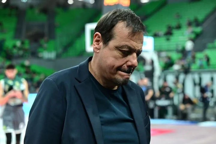 Αταμάν: "Δεν είναι ώρα για δράματα, γιατί έχουμε έναν από τους μεγάλους στόχους της σεζόν μπροστά μας"