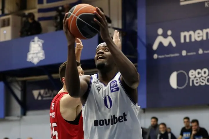 Φάντερμπεργκ: “Σημαντικό να χτυπήσουμε το πρώτο παιχνίδι”