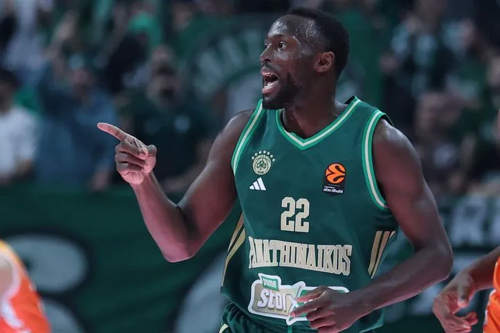 O Παναθηναϊκός γίνεται Space Jam: Η ανάρτηση του Τζέριαν Γκραντ μετά την απόκτηση Χέιζ-Ντέιβις