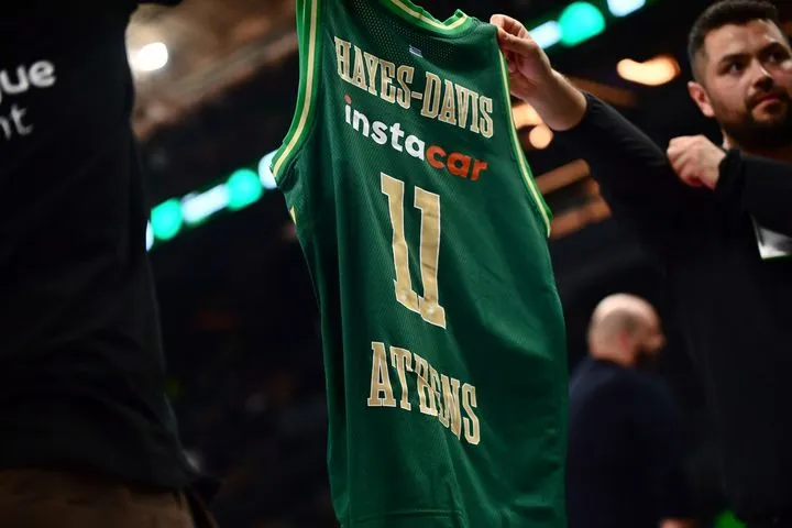 Παναθηναϊκός AKTOR – Φενέρμπαχτσε: Η πρώτη φανέλα του Χείζ-Ντέιβις στο Telekom Center Athens