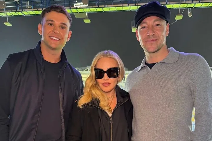 Τζον Τέρι και Μαντόνα στο Στάμφορντ Μπριτζ: Η φωτογραφία του θρύλου της Τσέλσι που έγινε viral