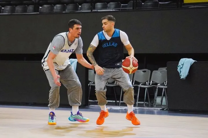 Ενσωματώθηκαν τρεις παίκτες στην προετοιμασία της Εθνικής Ελλάδας ενόψει των αγώνων με το Μαυροβούνιο