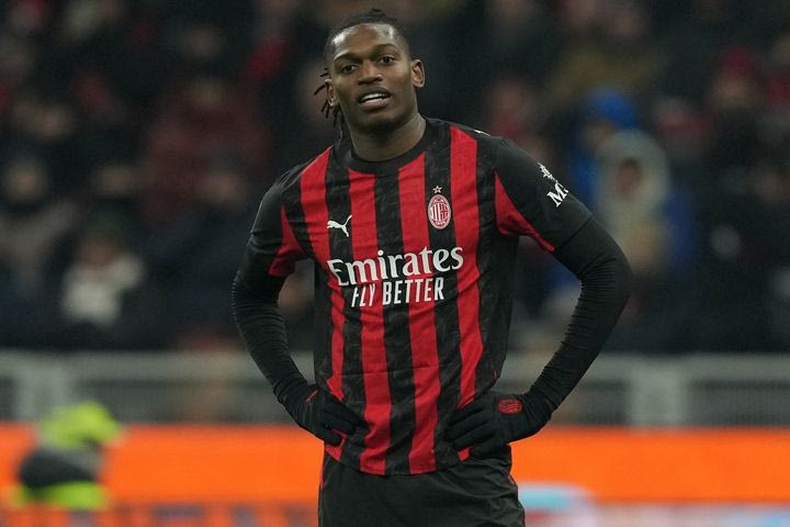 Η Πάρμα σόκαρε την Μίλαν και έφερε αγκαλιά με τον τίτλο την Ίντερ