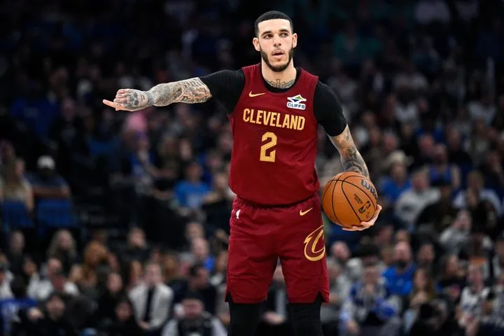 Αμφίβολο το μέλλον του Λόνζο Μπολ στο NBA