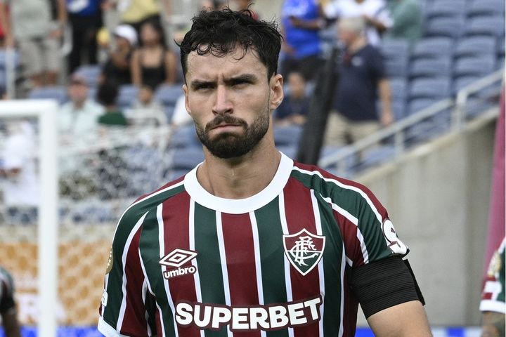 Ολυμπιακός, μεταγραφές: Οι ερυθρόλευκοι κατέθεσαν πρόταση για τον Μαρτινέλι, η οποία απορρίφθηκε, σύμφωνα με τους Βραζιλιάνους