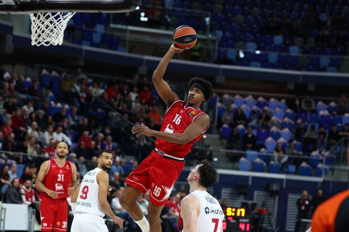 Άνετη νίκη για την Αρμάνι, δεν άφησε περιθώριο στην Μπασκόνια με τους εξαιρετικούς Μπούκερ και Λεντέι