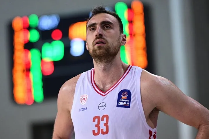 Μιλουτίνοβ: “Ήταν ένα καλό παιχνίδι για εμάς και το σημαντικό είναι πως πήραμε τη νίκη”