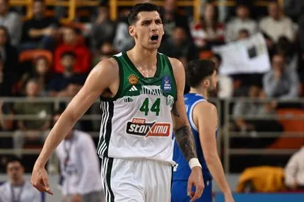 Σορτς και Μήτογλου τσέκαραν το εισιτήριο του Παναθηναϊκού για τον τελικό του Allwyn Final 8 με άνετη νίκη επί του Ηρακλή