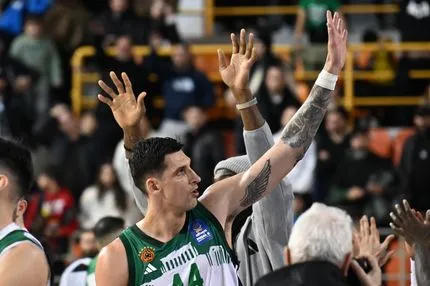 Μήτογλου: "Κανένα πρόβλημα να παίζω στο "5", αρκεί να βοηθάω την ομάδα μου να κερδίζει"