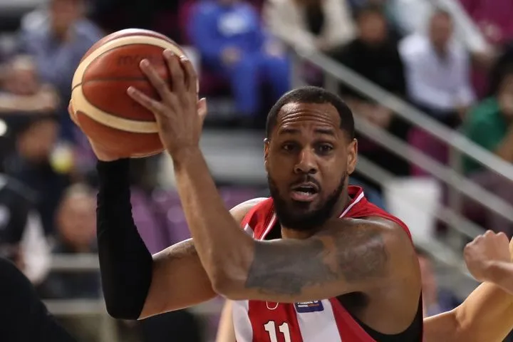 Μόρις: "Το πρώτο βράδυ μετά τον τραυματισμό ήταν βάναυσο, δεν είχα βάλει ποτέ μπότα στη ζωή μου"