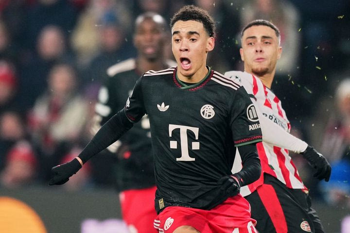 Μπάγερν: Ανανέωσε μέχρι το 2030 τον Μουσιάλα