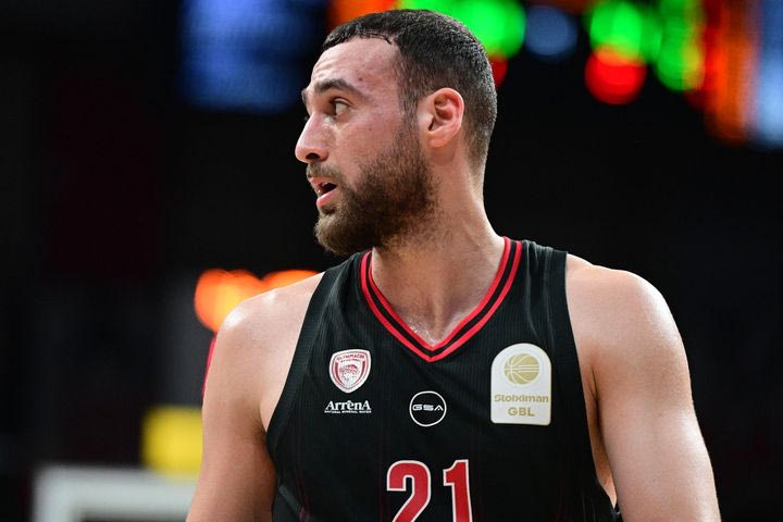 Ο Νετζήπογλου, τα χόμπι του, οι καλύτερες χορευτικές κινήσεις και ο πιο αστείος συμπαίκτης του