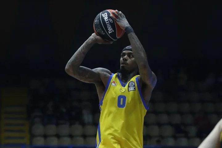 Νίκολς: “Να είμαστε συγκεντρωμένοι, καθώς ακόμα μπορούμε να τερματίσουμε στην πρώτη θέση του ομίλου”