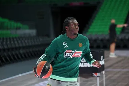 Η επιστροφή του Κέντρικ Ναν: Παίζει με Φενέρμπαχτσε