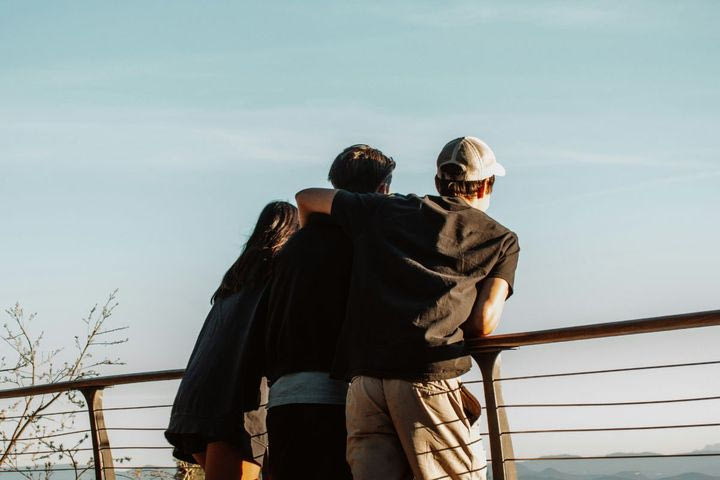 Τσικνοπέμπτη με 3 στάσεις και μία σταθερή επιλογή στο ποτήρι