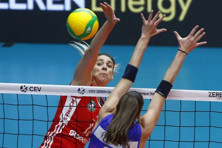 Ήττα για τον Ολυμπιακό από τη Βέρο στο ιστορικό πρώτο παιχνίδι των playoffs του Champions League βόλεϊ γυναικών