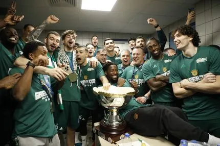 Ο Σλούκας έδωσε το σύνθημα στα αποδυτήρια για τους ξέφρενους πανηγυρισμούς: “We Won, We Won, Panathinaikos”