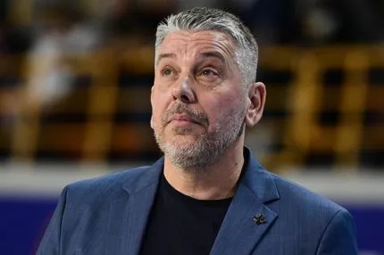 Παπαθεοδώρου: "Εμείς κοιμόμαστε ήσυχοι τα βράδια, εκείνοι που βλέπουν κακά όνειρα, τώρα θα δουν εφιάλτες"