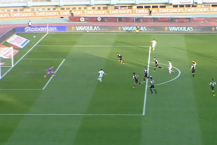 O Πεντρόσο έφυγε στην πλάτη της άμυνας του ΟΦΗ και πλάσαρε για το 1-0 του Λεβαδειακού