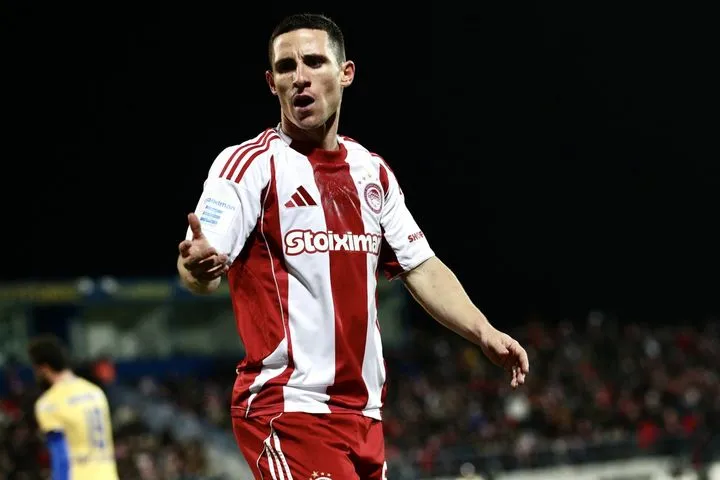 Stoiximan Super League: “Πονηρή” έξοδος για τον Ολυμπιακό, παιχνίδι λεπτών ισορροπιών στο Πανθεσσαλικό