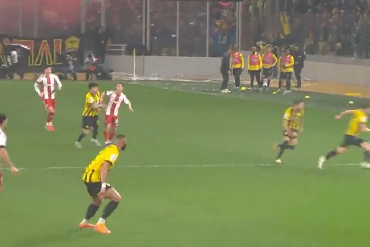 Η ένταση ανάμεσα σε Ποντένσε και Ρότα στο ντέρμπι