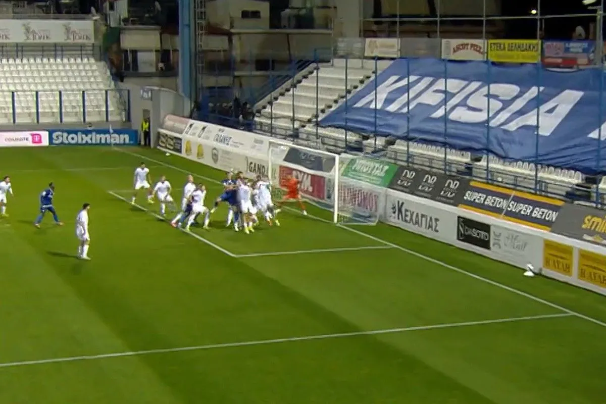 Η Κηφισιά έκανε το 1-0 απέναντι στον Λεβαδειακό με κεφαλιά του Πόκορνι