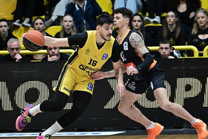 Αθλητικές μεταδόσεις: Πού θα δείτε το ματς Προμηθέας – Μαρούσι για την πρόκριση στο Allwyn Final Eight του Κυπέλλου Ελλάδας