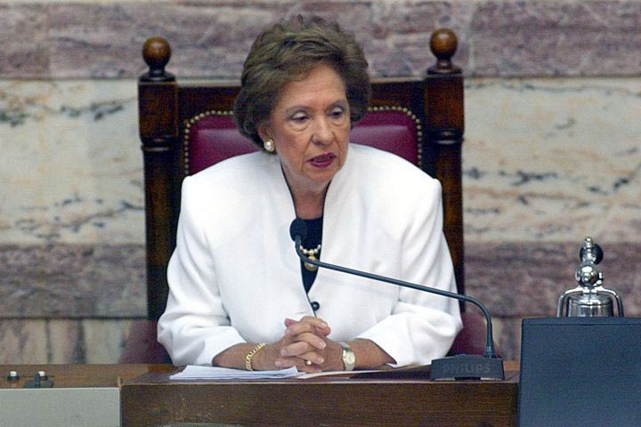 Πέθανε η Άννα Ψαρούδα Μπενάκη