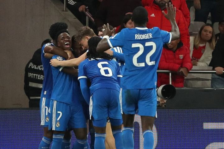 Μπενφίκα – Ρεάλ 0-1: Ο Βινίσιους έδωσε αβαντάζ πρόκρισης στους Μαδριλένους στο επεισοδιακό ματς του “Λουζ”