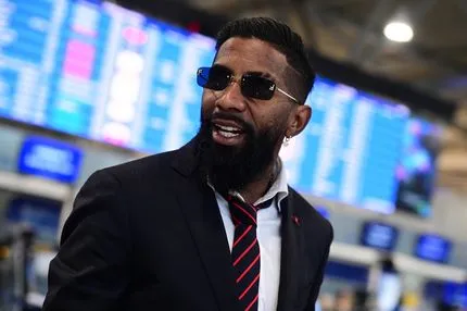 Ο Ολυμπιακός πέταξε για τη Γερμανία με το όνειρο της ανατροπής