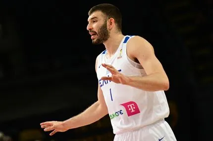 Ο Ρογκαβόπουλος εκτός με το Μαυροβούνιο, Κακλαμανάκης στη δωδεκάδα