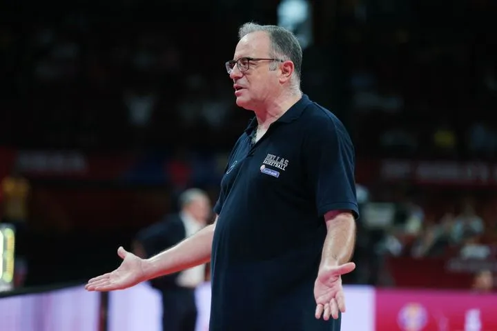 Τα συλλυπητήρια ΕΟΚ και Stoiximan GBL για τον Σκουρτόπουλο και η απόφαση για σιγή ενός λεπτού της Ομοσπονδίας