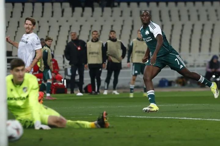 Τι γκολάρα έβαλες ρε Τεττέη; Η ασύλληπτη ντρίμπλα και ο καλπασμός για το 2-1 του Παναθηναϊκού